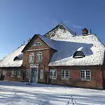 Haubarg Am Апартаменты Vollerwiek